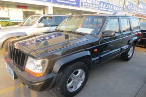 合肥包河區二手車選購指南 探訪寶匯車行，解讀二手吉普切諾基2700